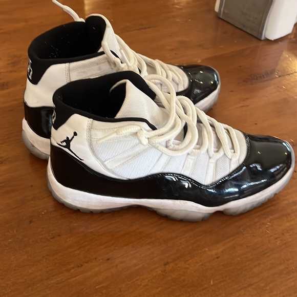 COPY - jordan 11 concords - Picture 2 of 5